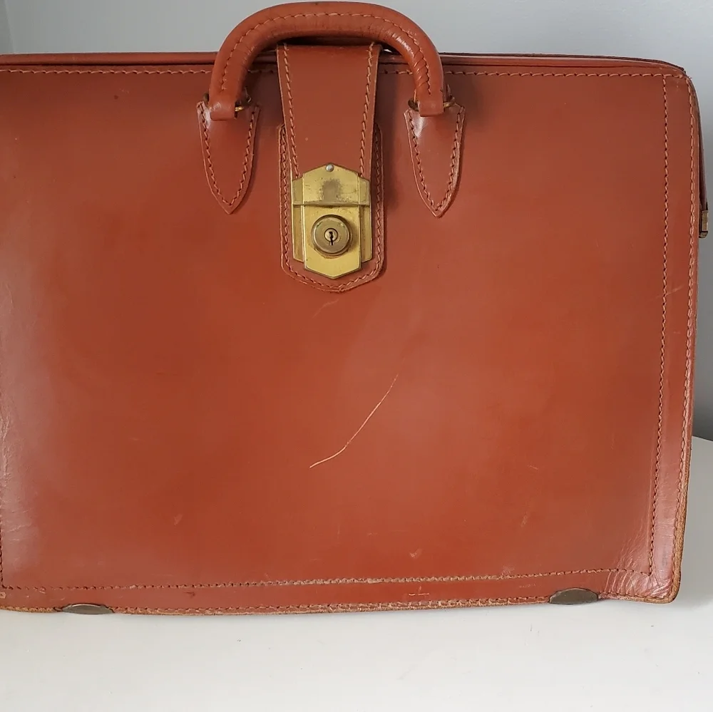 Vintage Brown Cowhide Multi Sectioned Hardcover Briefcase Medium Size